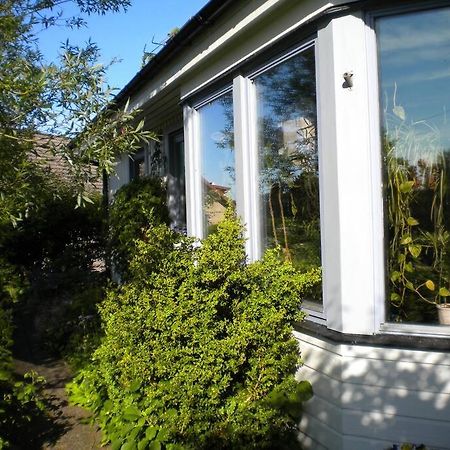 Villa Med Blommande Traedgard, Centralt Båstad Zewnętrze zdjęcie